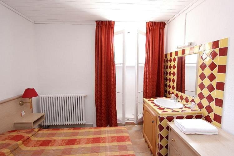 Отель Le Comptoir Сент-Круа-дю-Вердон Экстерьер фото