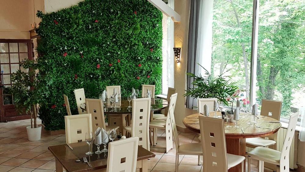 Отель Le Comptoir Сент-Круа-дю-Вердон Экстерьер фото